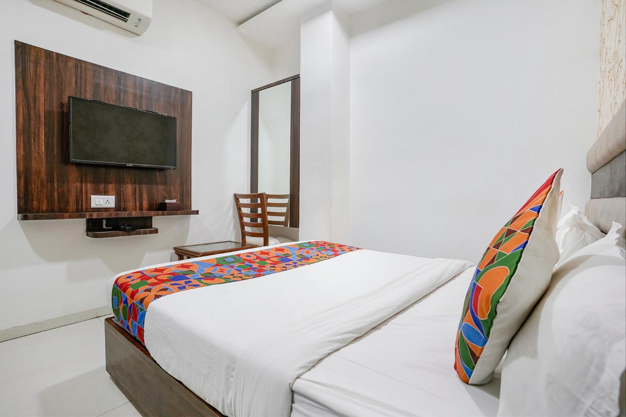 Fabhotel Elvis Inn - Nr Mumbai International Airport Eksteriør bilde